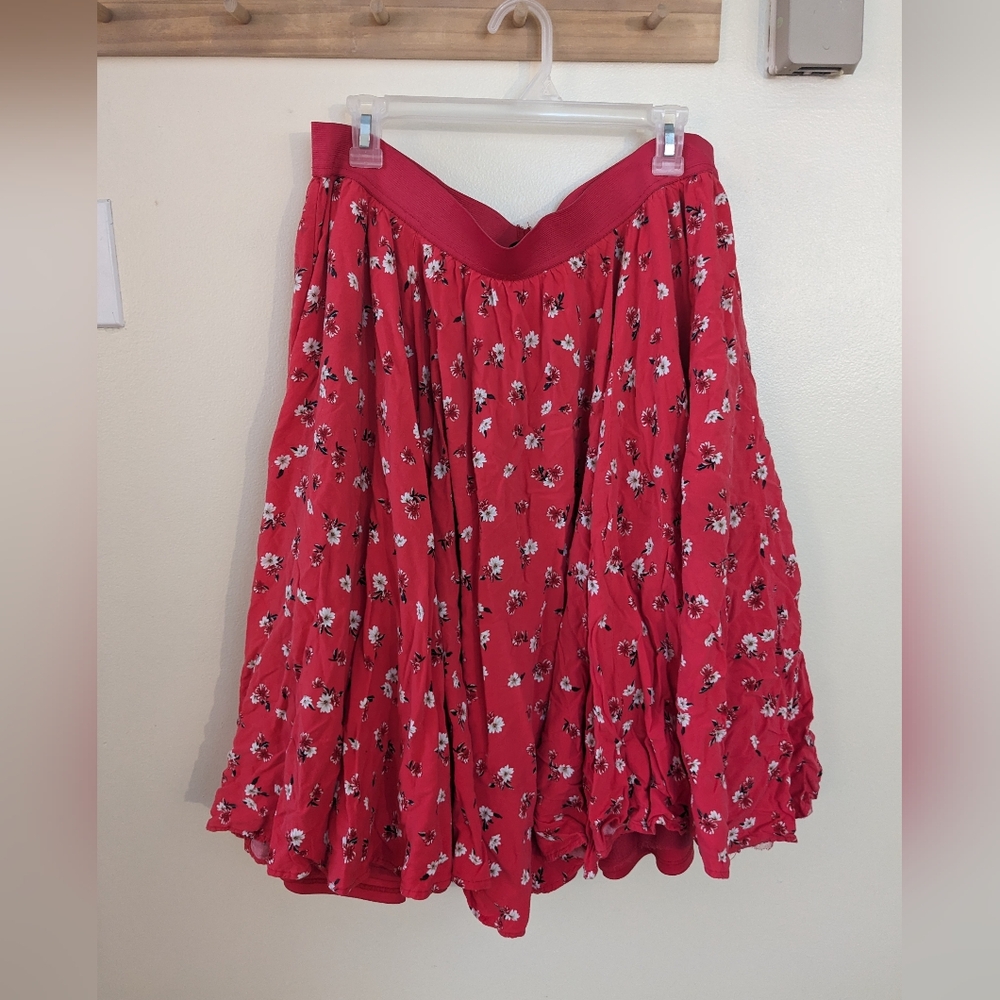 Torrid Pink Floral Skirt, size 1/2